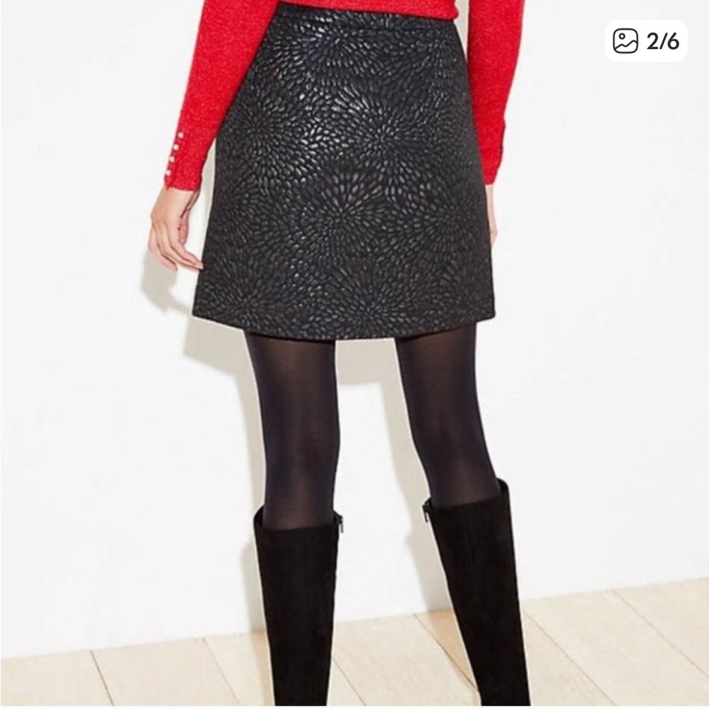 LOFT Black Textured A-Line Skirt - Picture 3 of 8